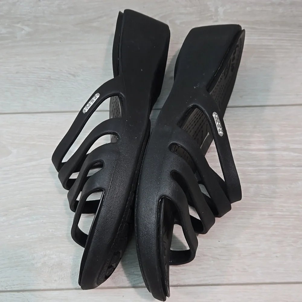 Crocs Women Rhoda Wedge Sandals shoes sz 11